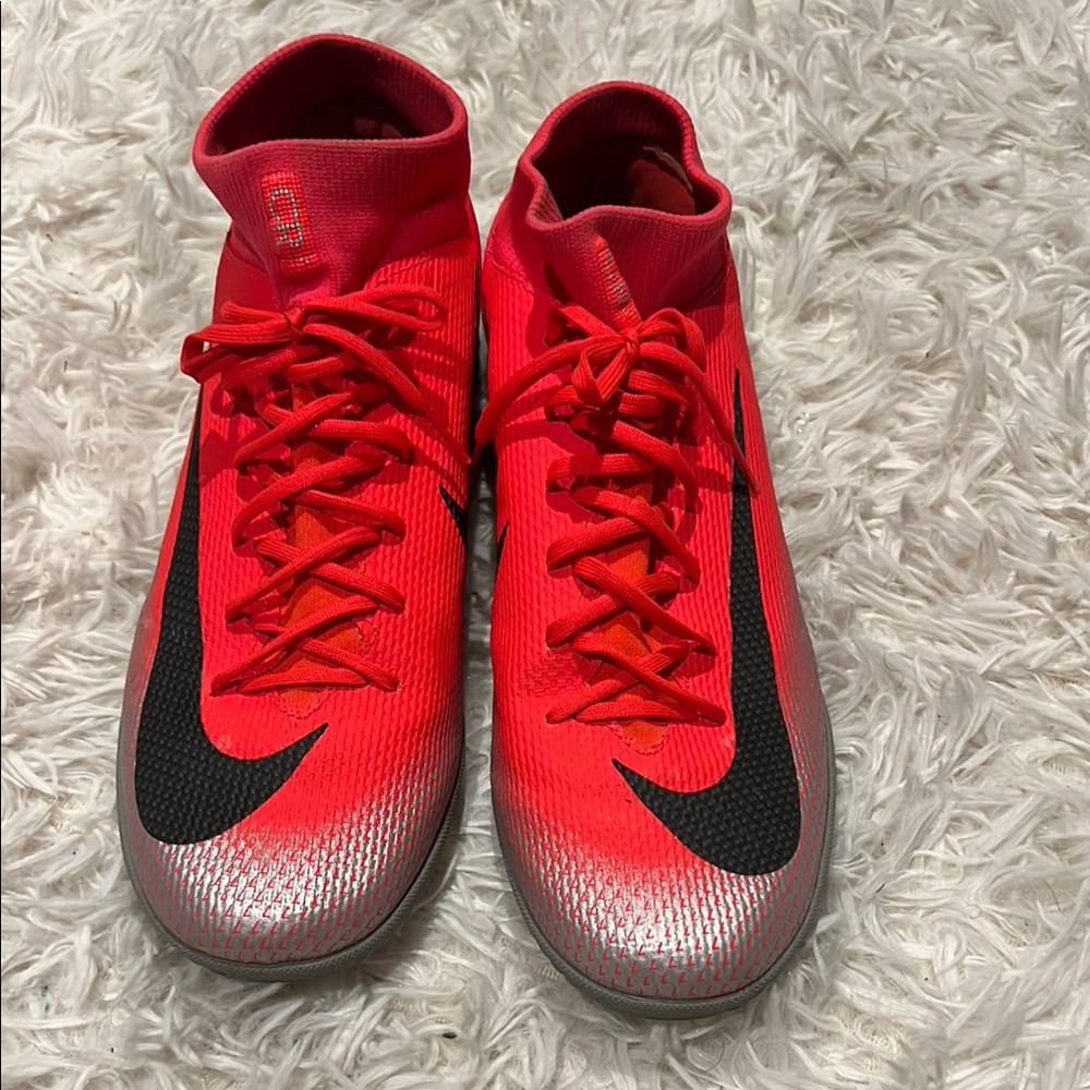 NIKE SUPERFLY 6 ACADEMY GS CR7 IC CRIMSON